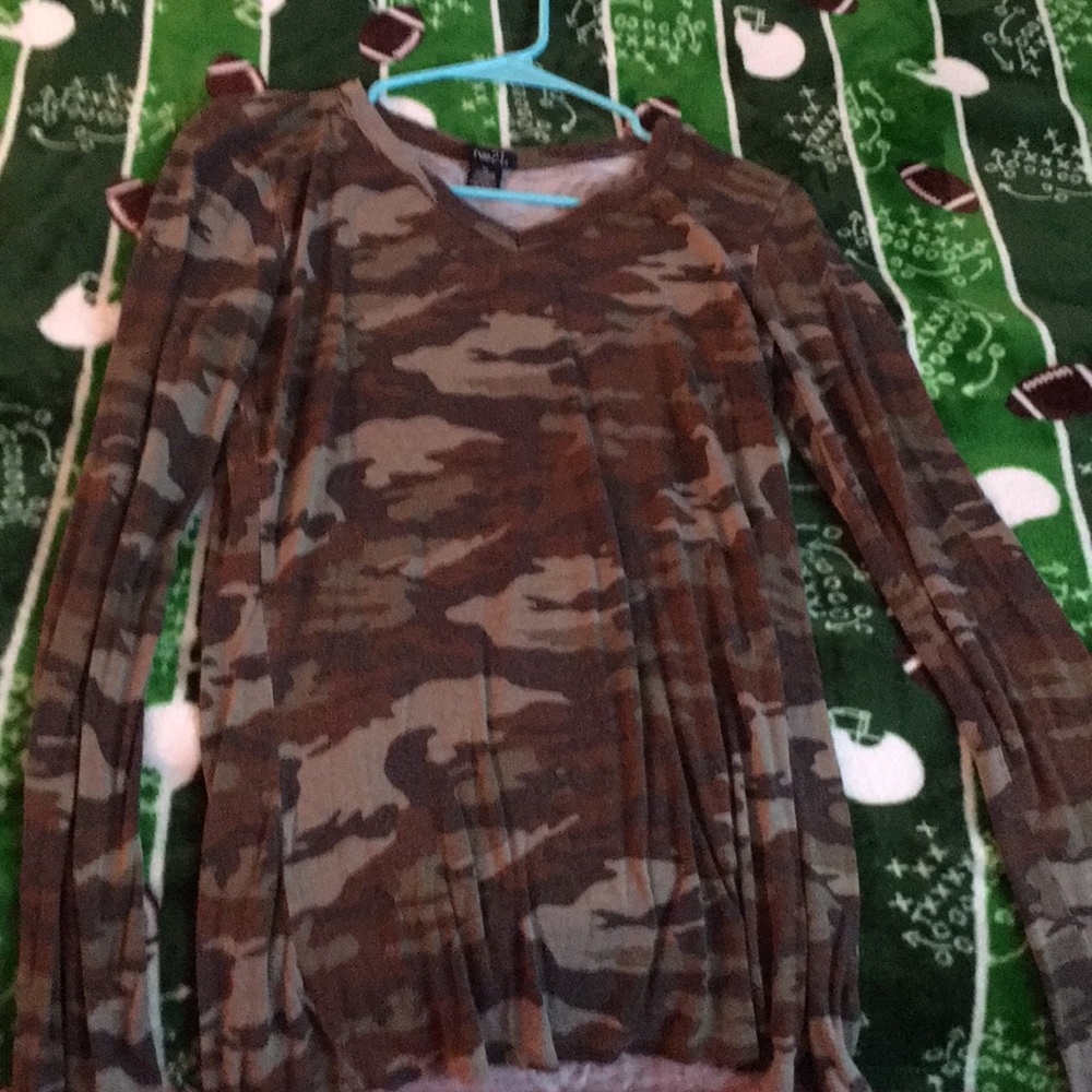 Long sleeved camouflage top